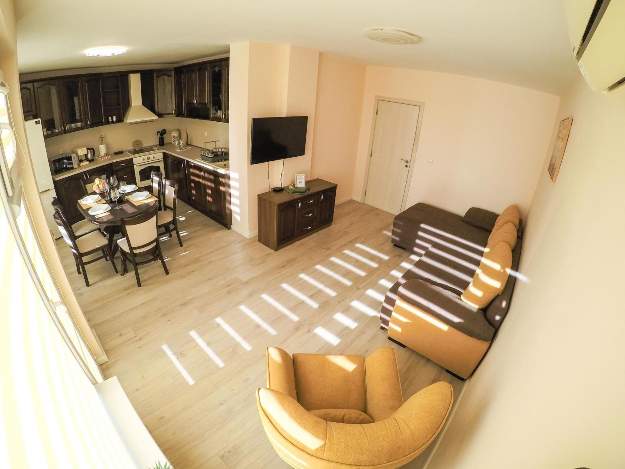 Grand Apartment Bogoridi - Top Center Near To Sea And Sea Garden Бургас Екстериор снимка