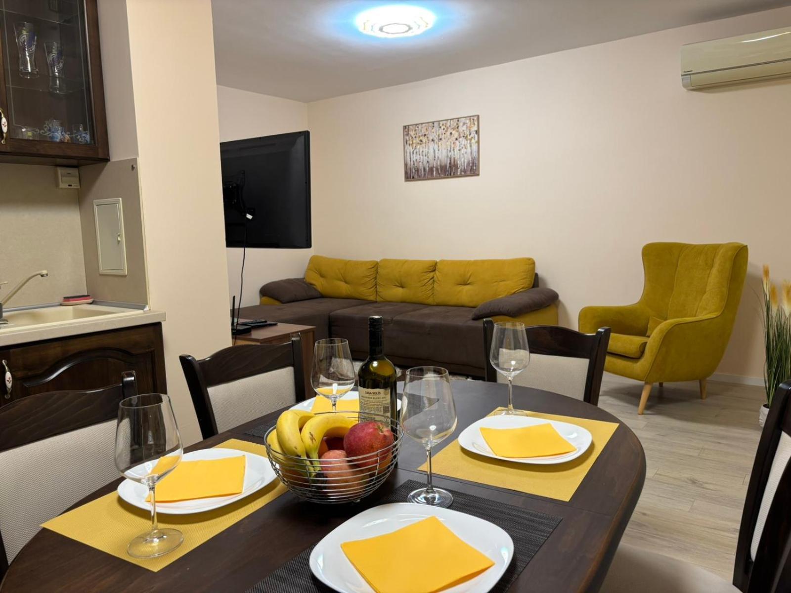 Grand Apartment Bogoridi - Top Center Near To Sea And Sea Garden Бургас Екстериор снимка