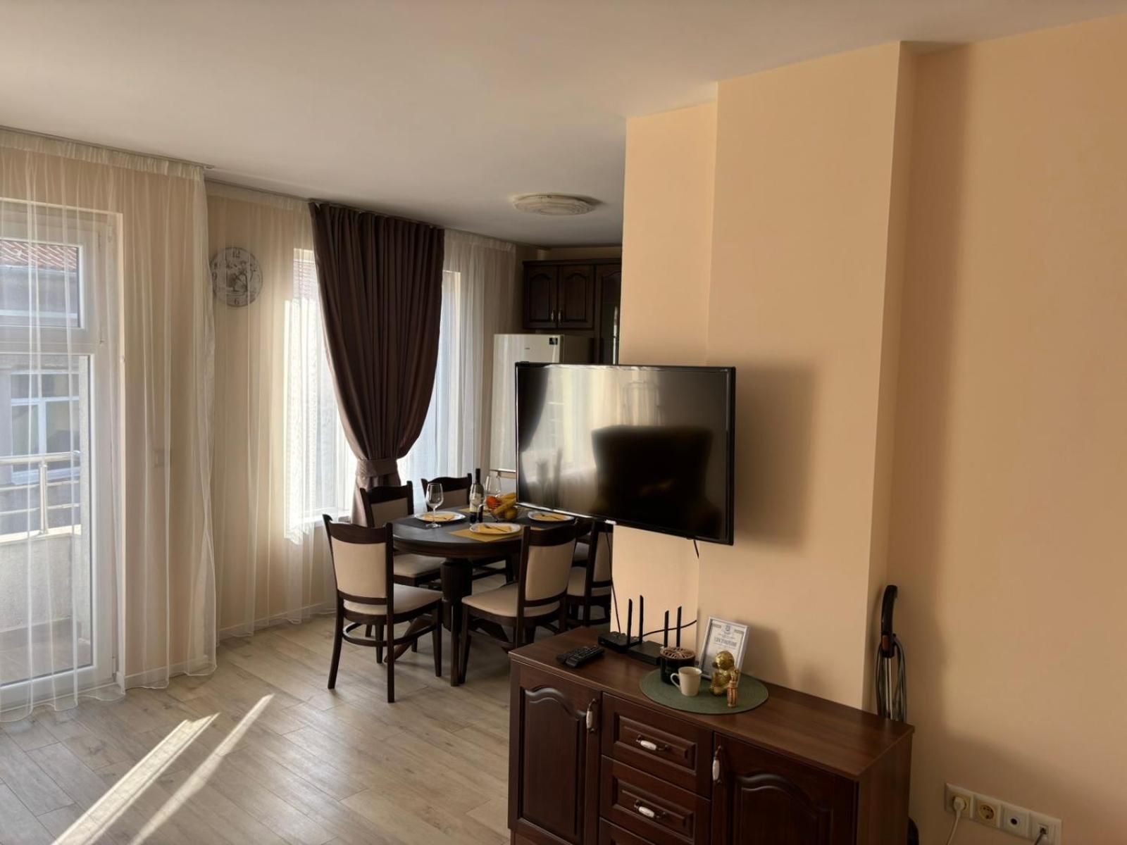 Grand Apartment Bogoridi - Top Center Near To Sea And Sea Garden Бургас Екстериор снимка