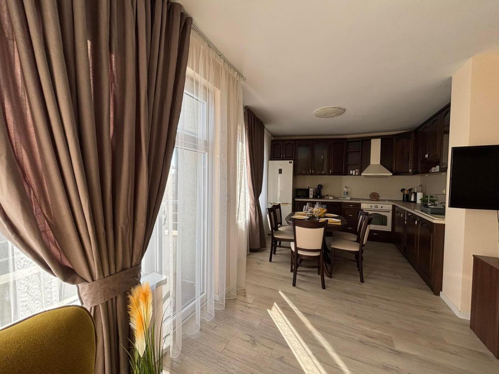 Grand Apartment Bogoridi - Top Center Near To Sea And Sea Garden Бургас Екстериор снимка